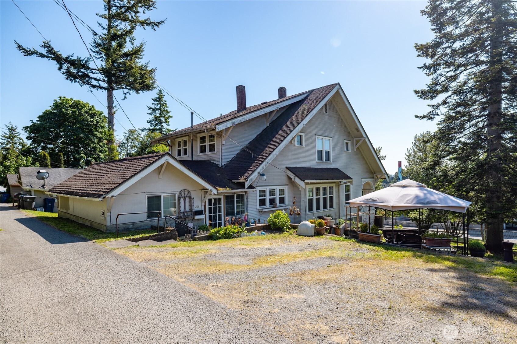 Property Photo: 214 N 4th Street WA 98273
