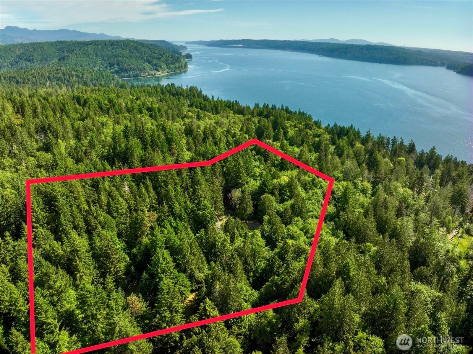 Property Photo: 250 N Arnolds Way WA 98548