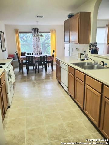 Property Photo: 59 Rainy Ave TX 78240