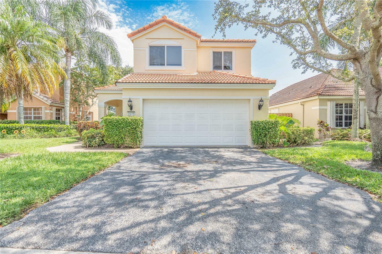 Property Photo: 2675 Oak Park Cir FL 33328