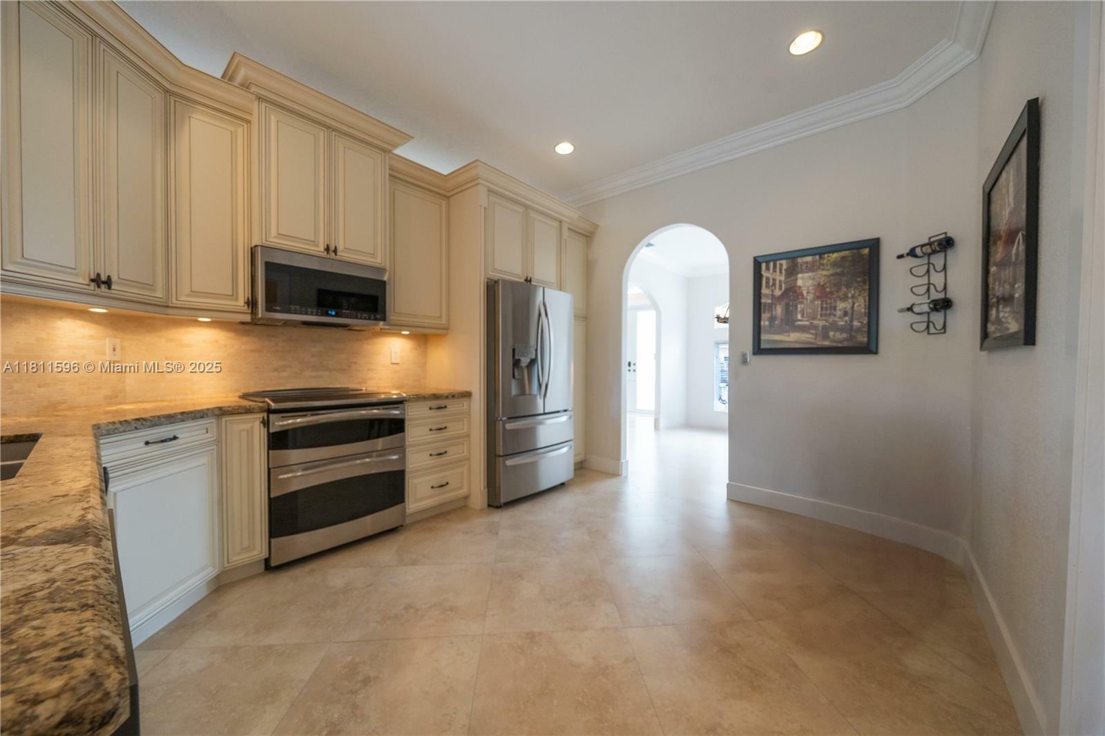 Property Photo: 16404 Diamond Place FL 33331