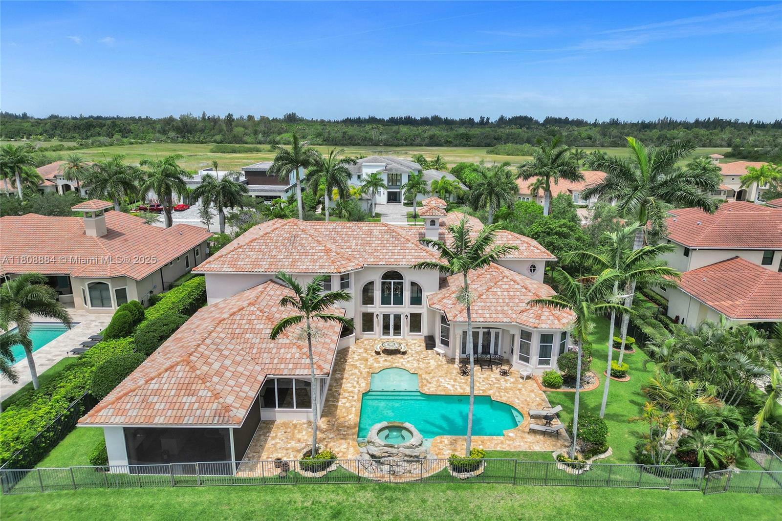 Property Photo:  3308 Islewood Ave  FL 33332 
