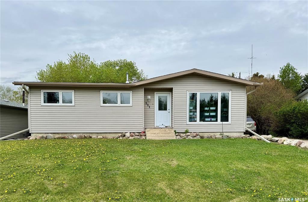 Photo de la propriété: 221 Fifth Street SK S0A 0H0