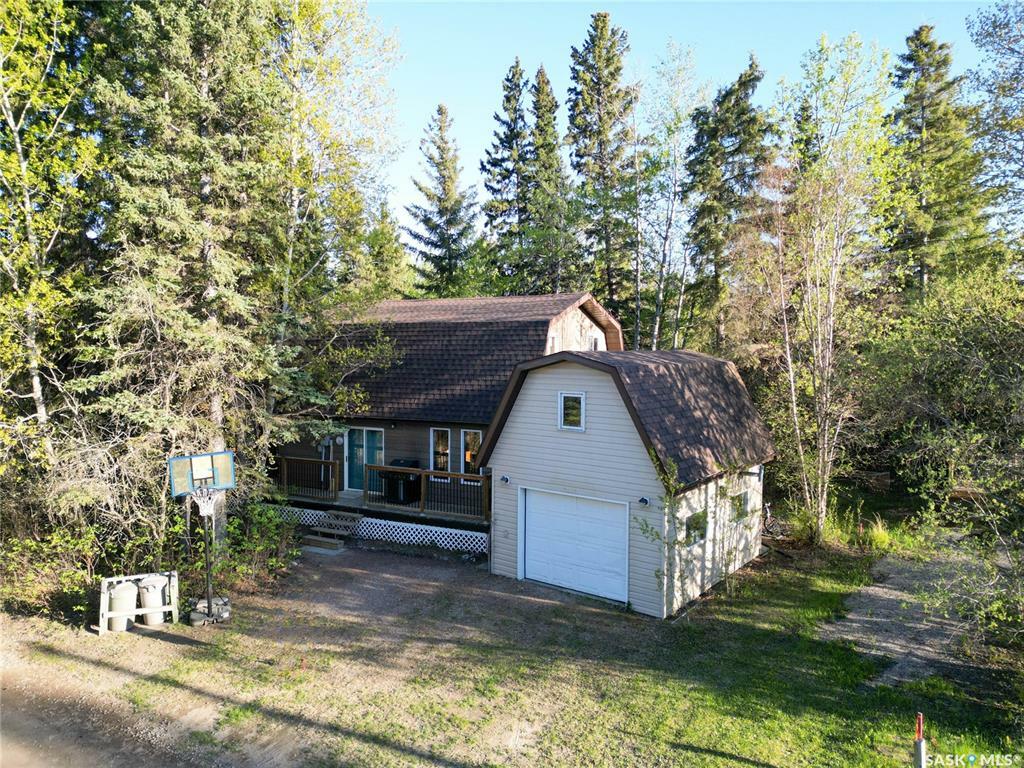 Property Photo: 2 3rd Crescent SK S0J 3E0