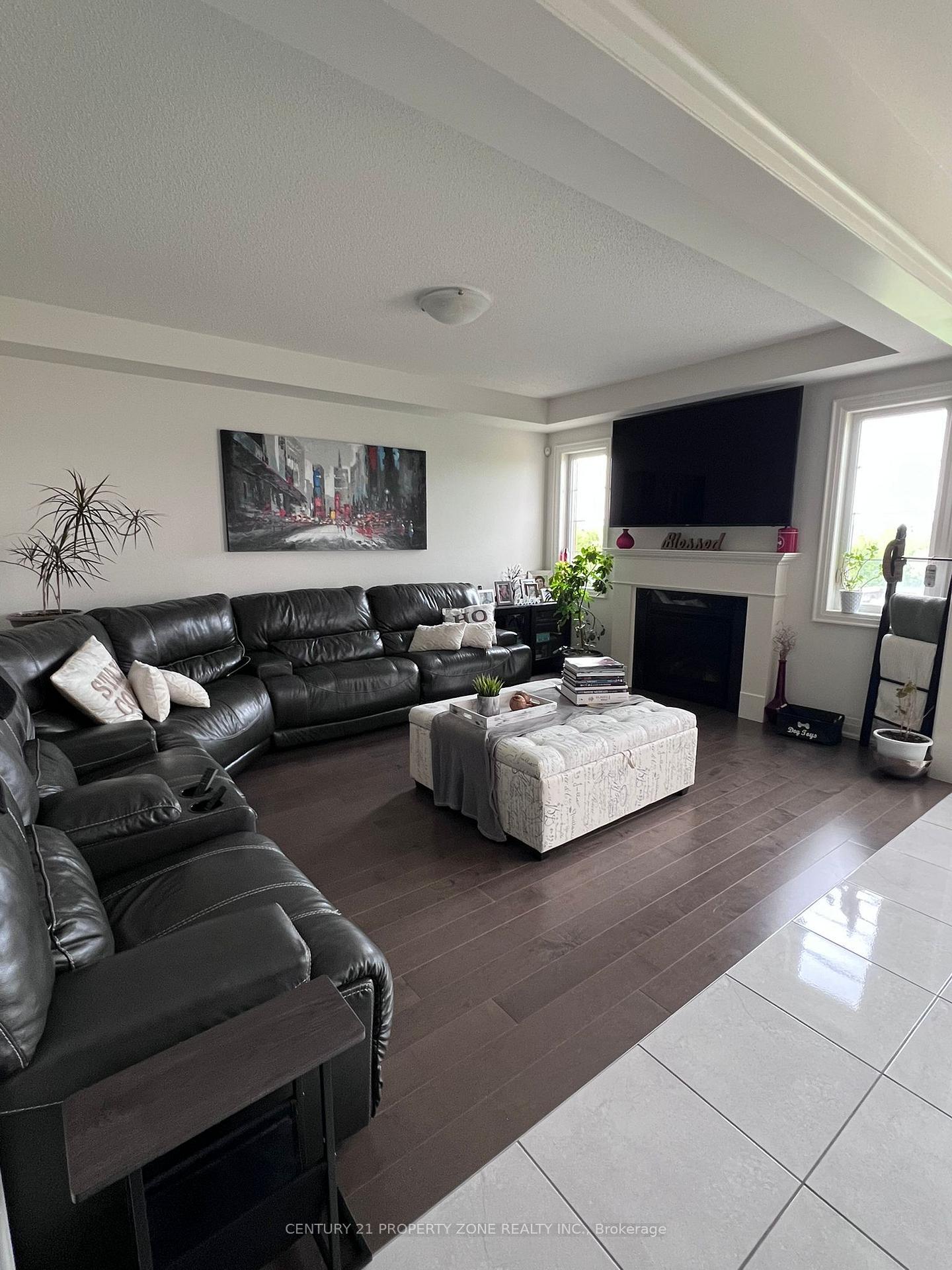 Property Photo: 31 Valleyscape Trail ON L7C 4H3
