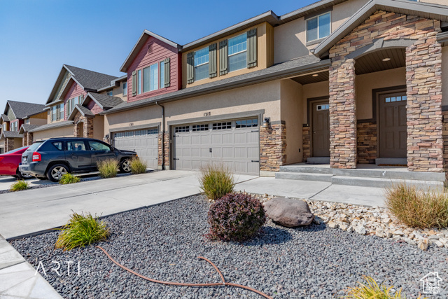 Property Photo: 1317 N Silver Crest Dr E UT 84045