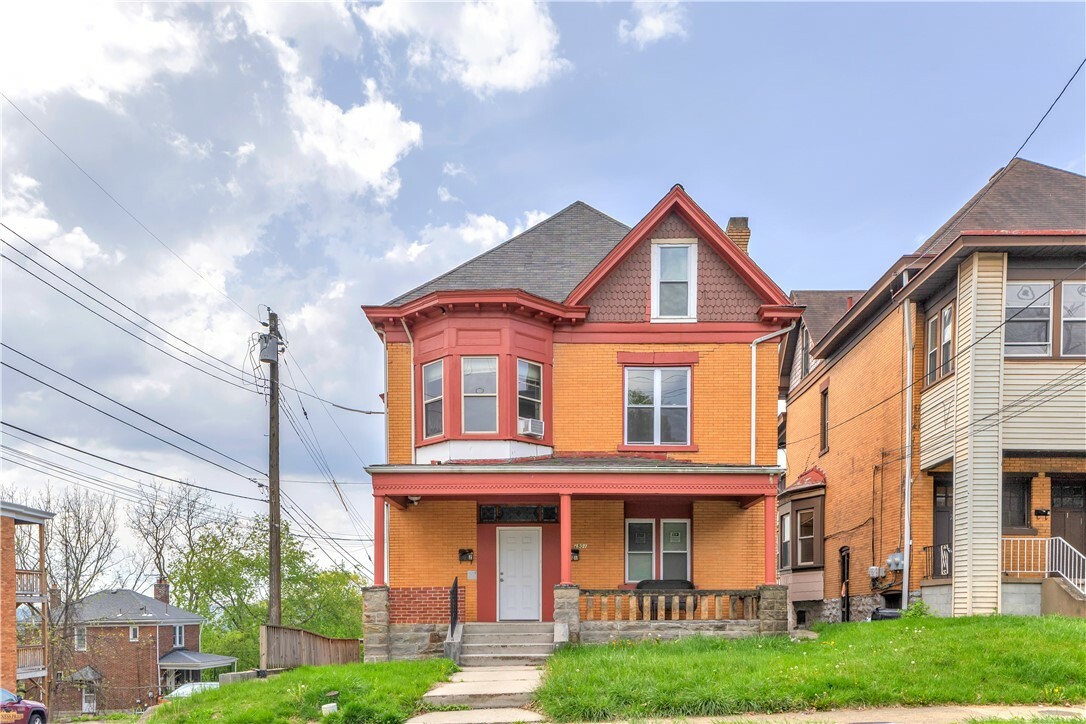 Property Photo: 1901 Termon Ave PA 15212