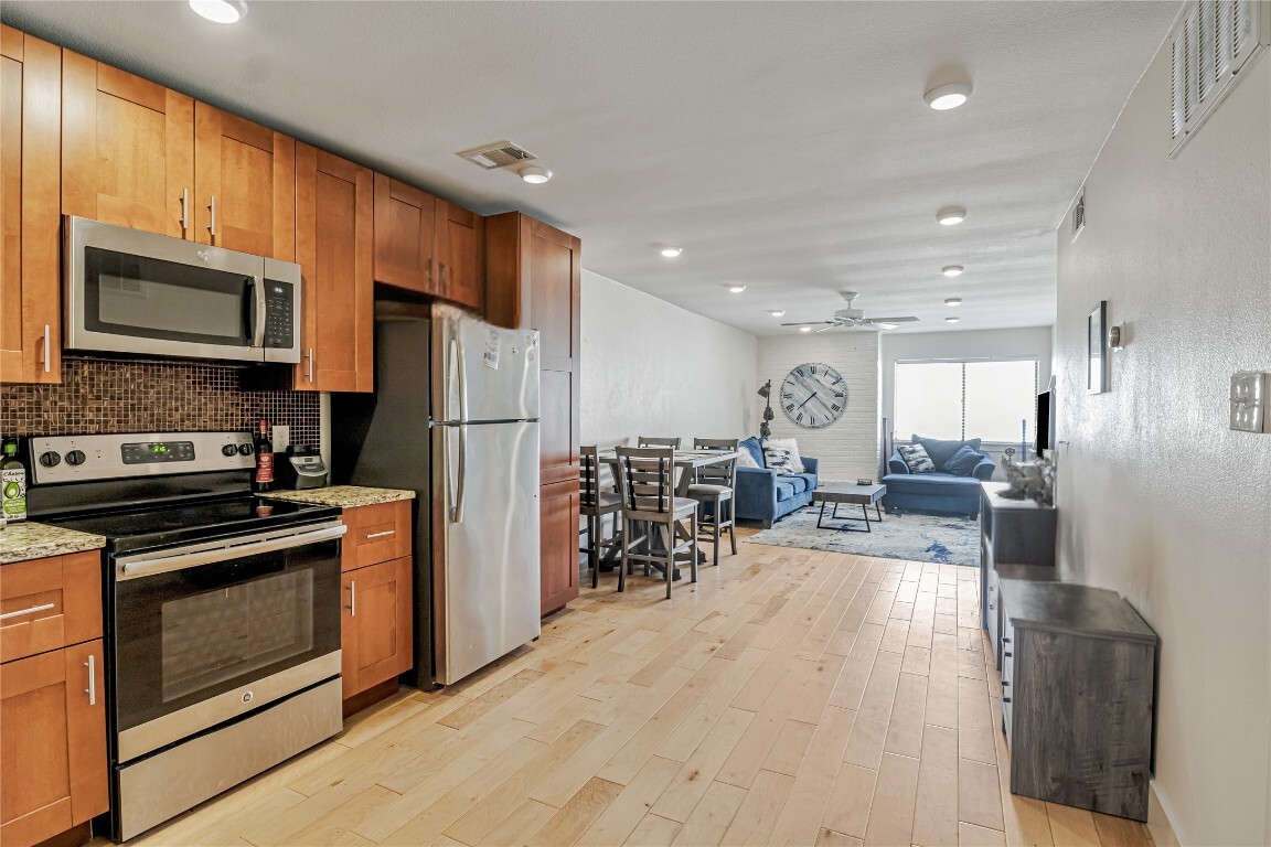 Property Photo: 909 Reinli Street 213 TX 78751