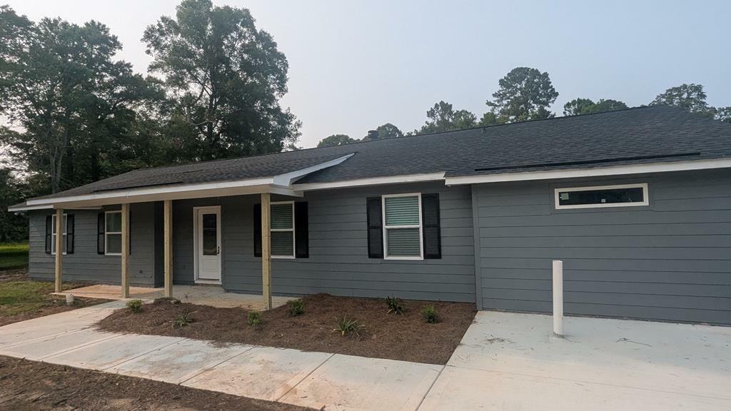 Property Photo:  611 Bison Ln  GA 31721 