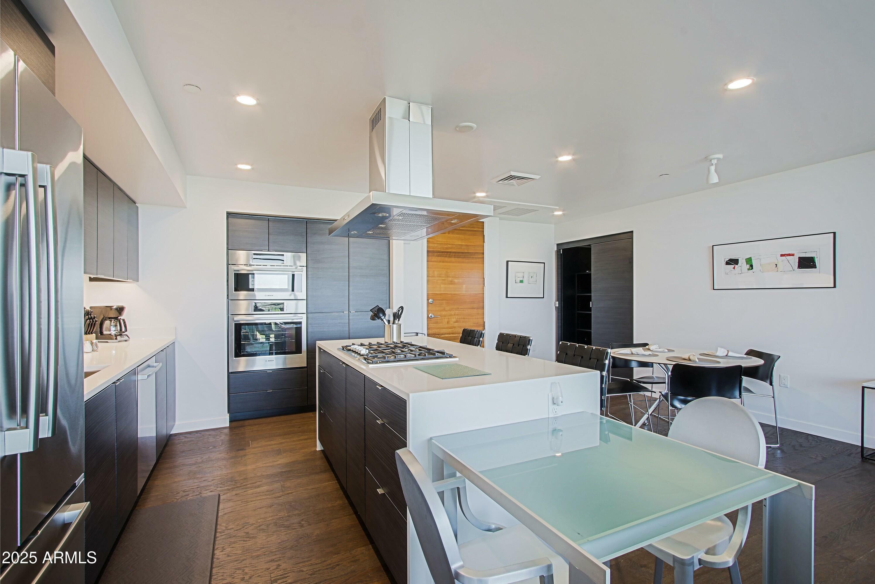 200 W Portland Street 1024  Phoenix AZ 85003 photo