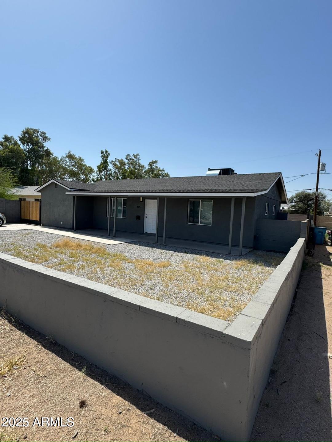 Property Photo:  1915 W Missouri Avenue  AZ 85015 