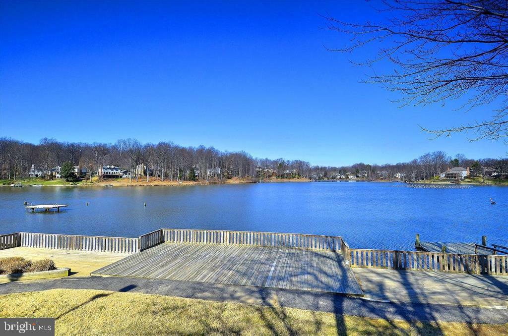 Property Photo: 4411 Boxwood Drive VA 22025