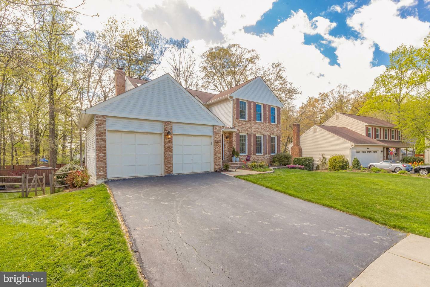 Property Photo: 5624 Kemp Lane VA 22015