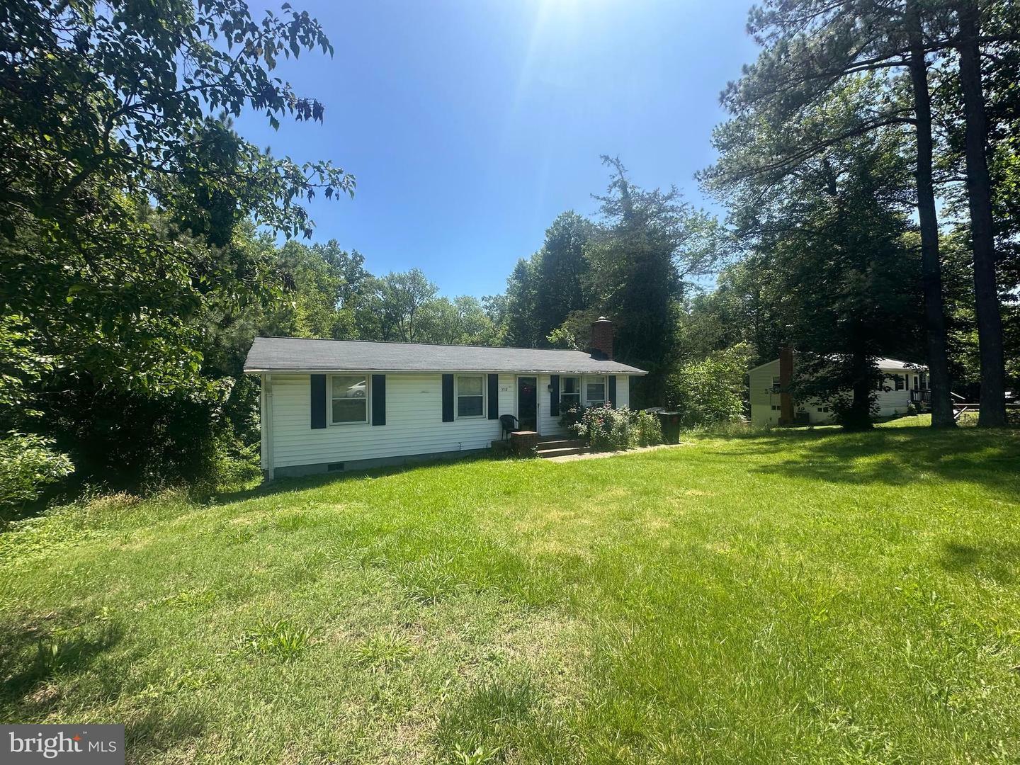 Property Photo: 3512 Len Hart Lane VA 22408