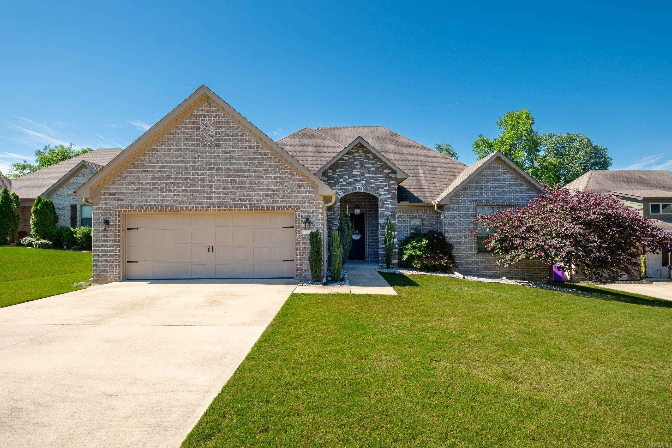 Property Photo:  2525 Aberdeen Drive  AR 72202 