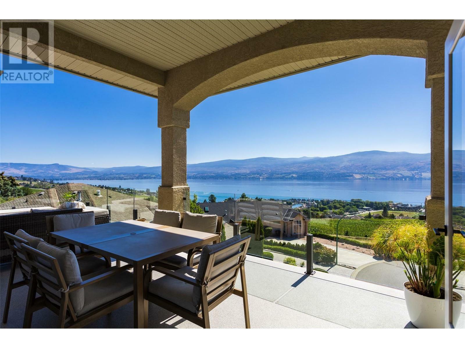 Photo de la propriété: 1608 Braeburn Court BC V4T 2V5