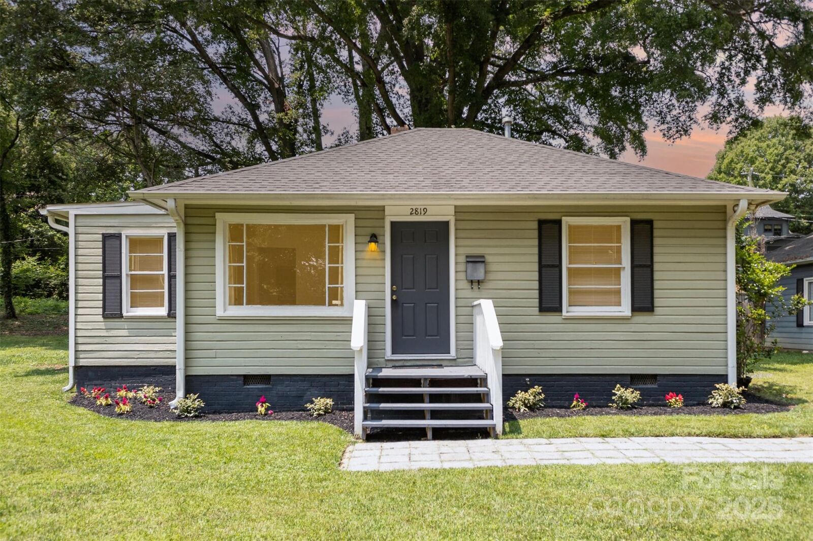 Property Photo:  2819 Georgia Avenue  NC 28205 