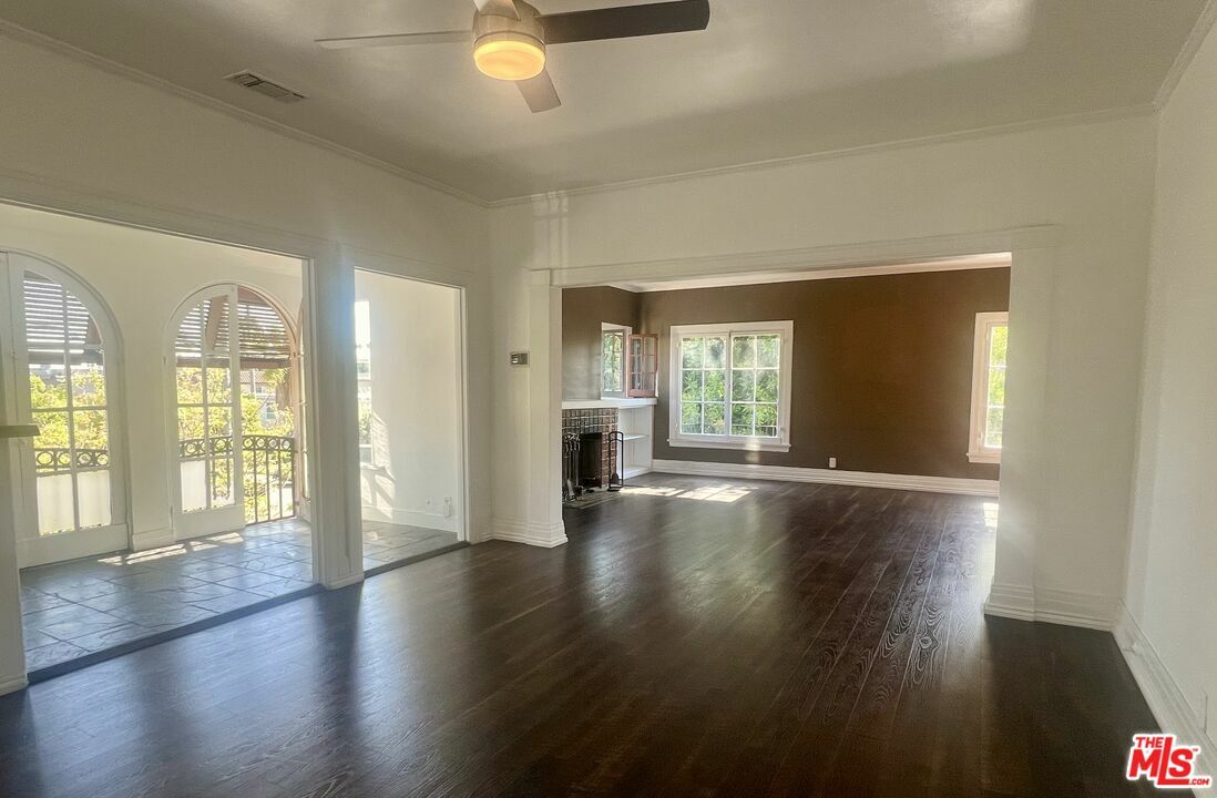 456 S Wilton Pl  Los Angeles CA 90020 photo