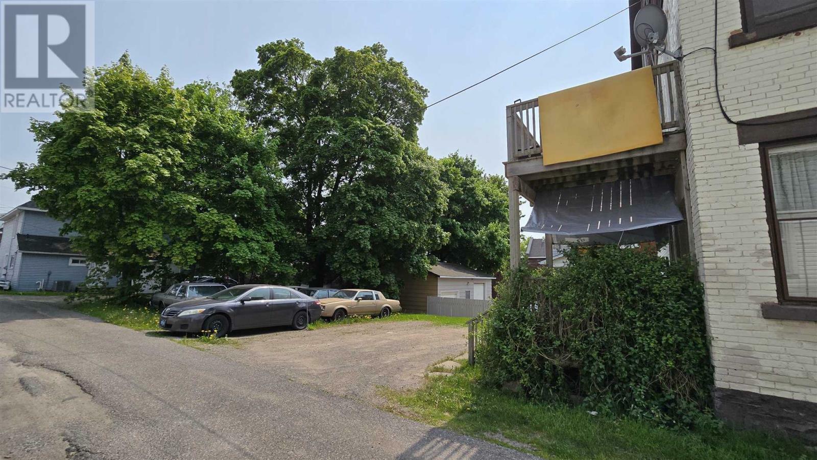 Property Photo:  178 Spring St  ON P6A 3A5 