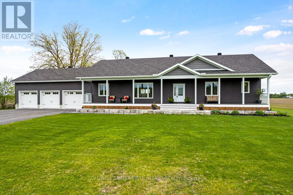 Property Photo: 800 Waba Road ON K0A 2X0