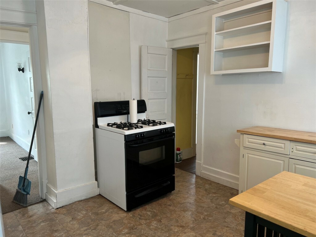 Property Photo: 504 W 29th Street PA 16508