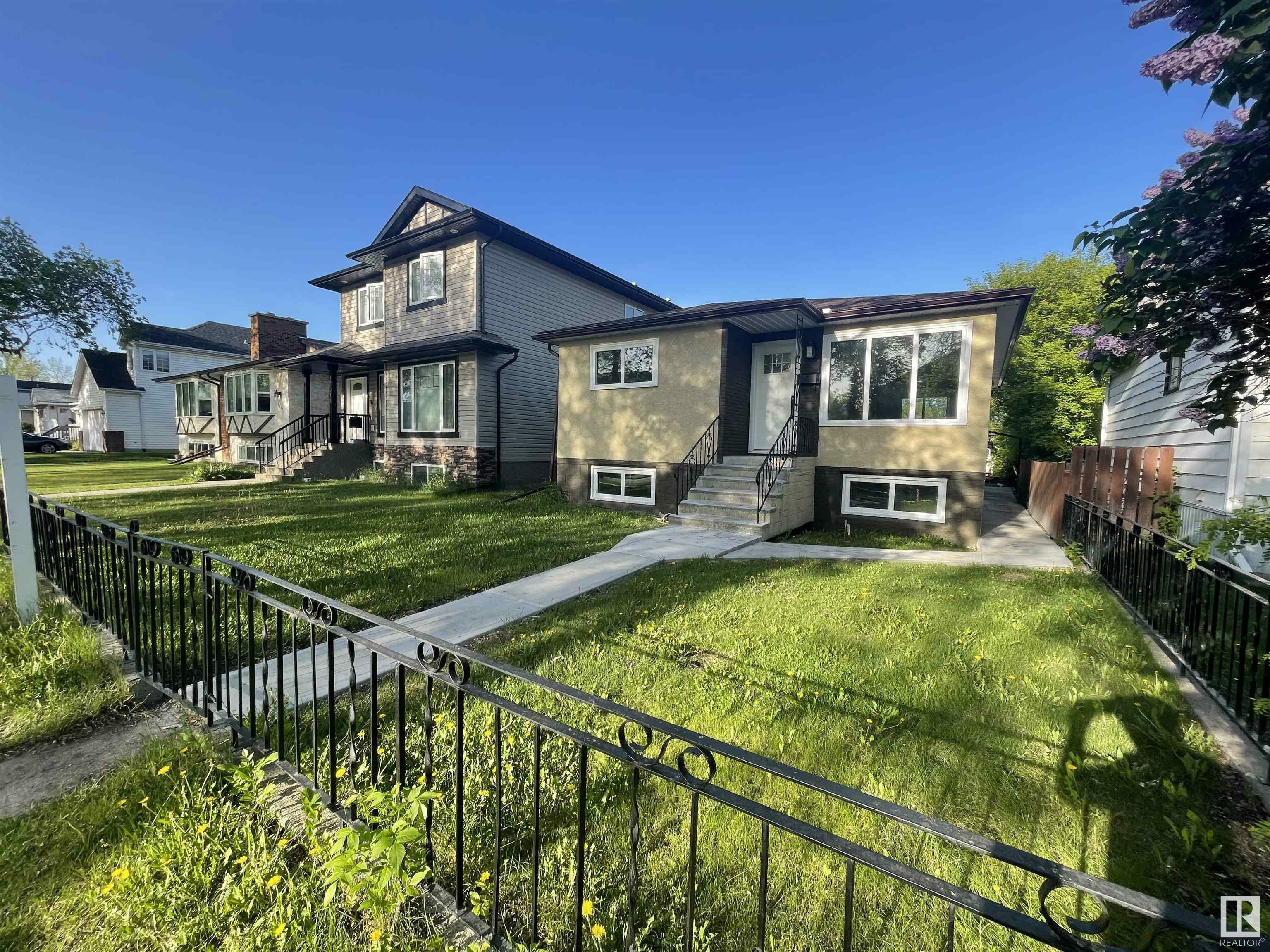 Photo de la propriété: 12307 85 Street NW AB T5B 3H1