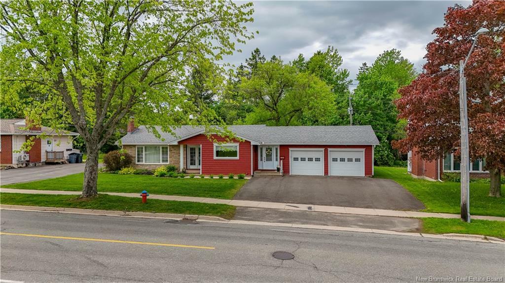 1043 York Street  Fredericton NB E3B 3S4 photo