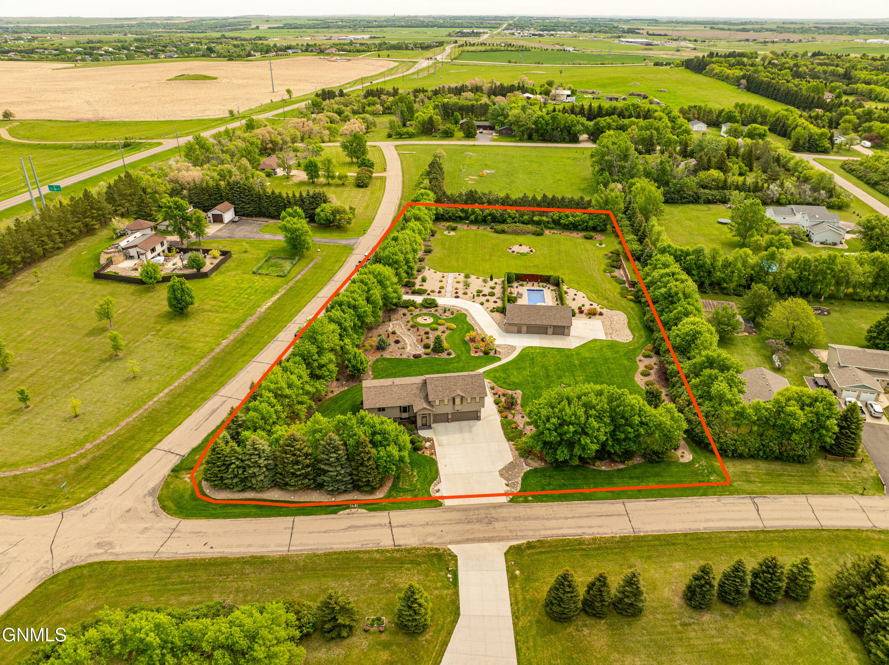 Property Photo: 6815 Valley Vista Lane ND 58503