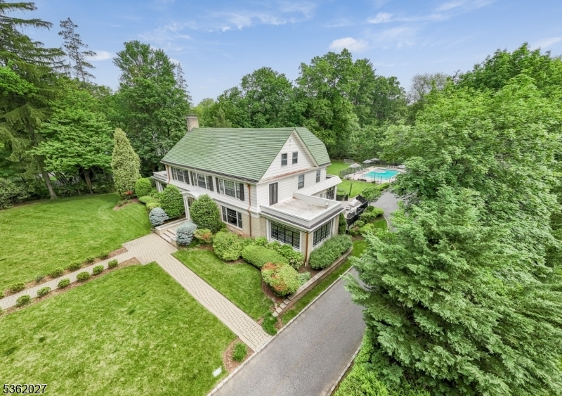 Property Photo:  303 Montrose Ave  NJ 07079 