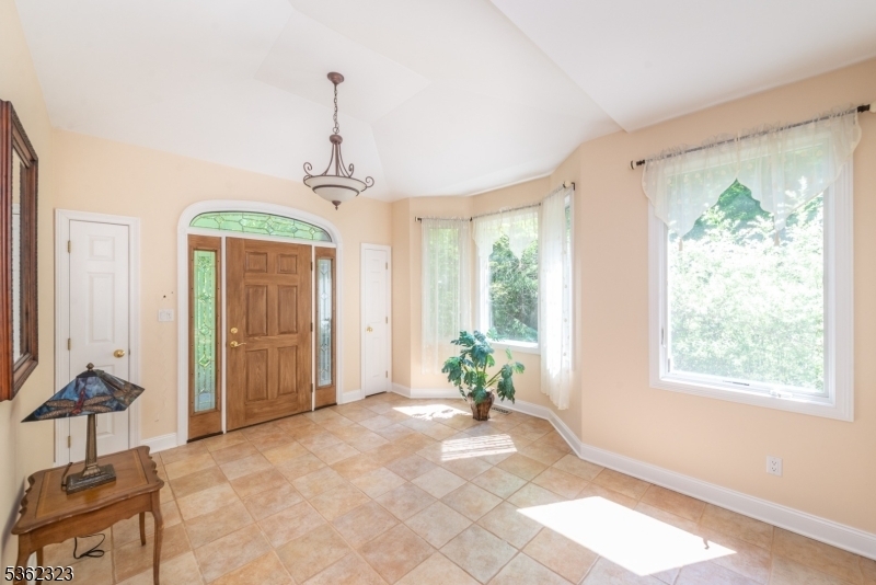 Property Photo: 6 Briscoe Chase NJ 07456