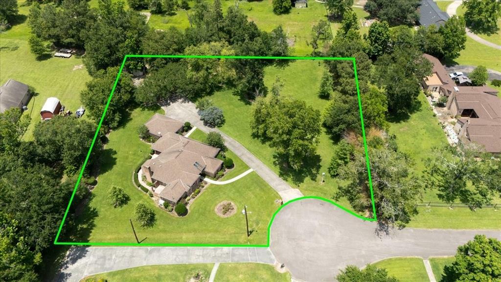 Property Photo: 4711 Burns Circle TX 77630