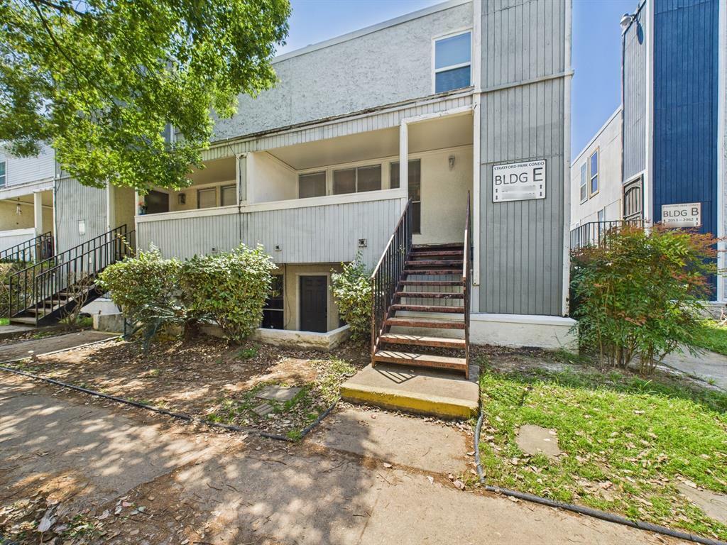 Property Photo: 781 Country Place Drive 2052 TX 77079