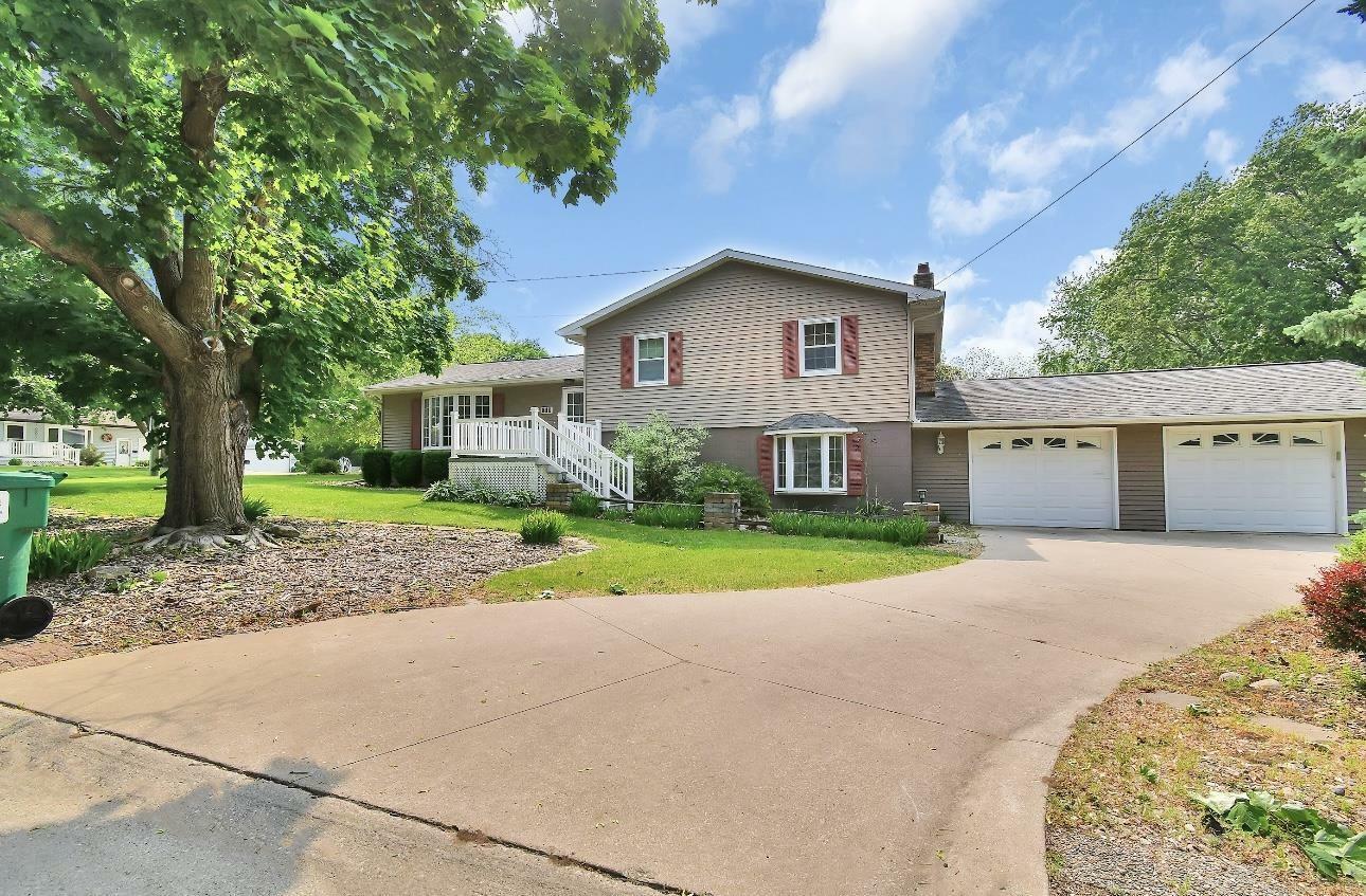 Property Photo: 811 SW 9th Avenue IA 50644
