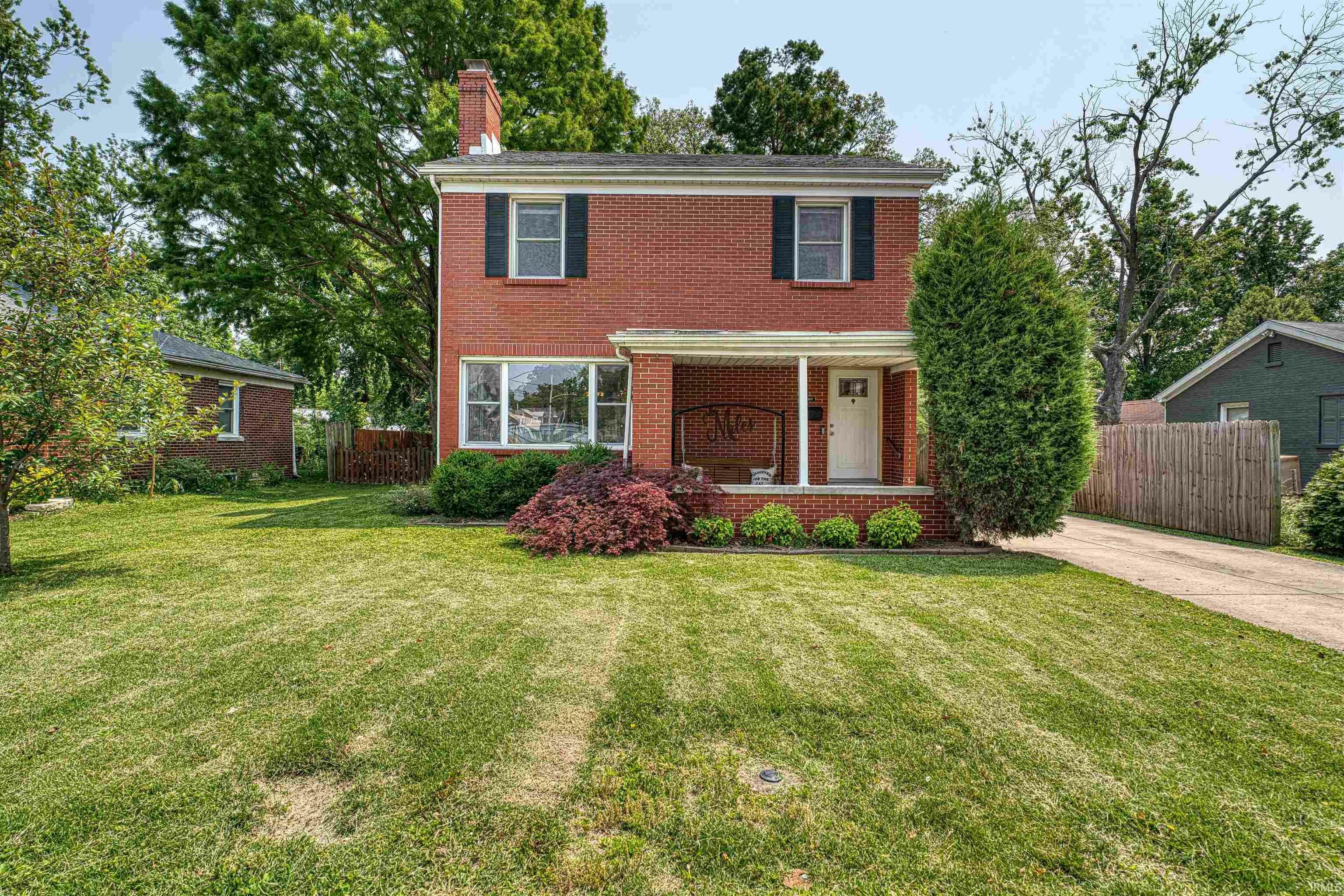 Property Photo: 3017 E Walnut Street IN 47714