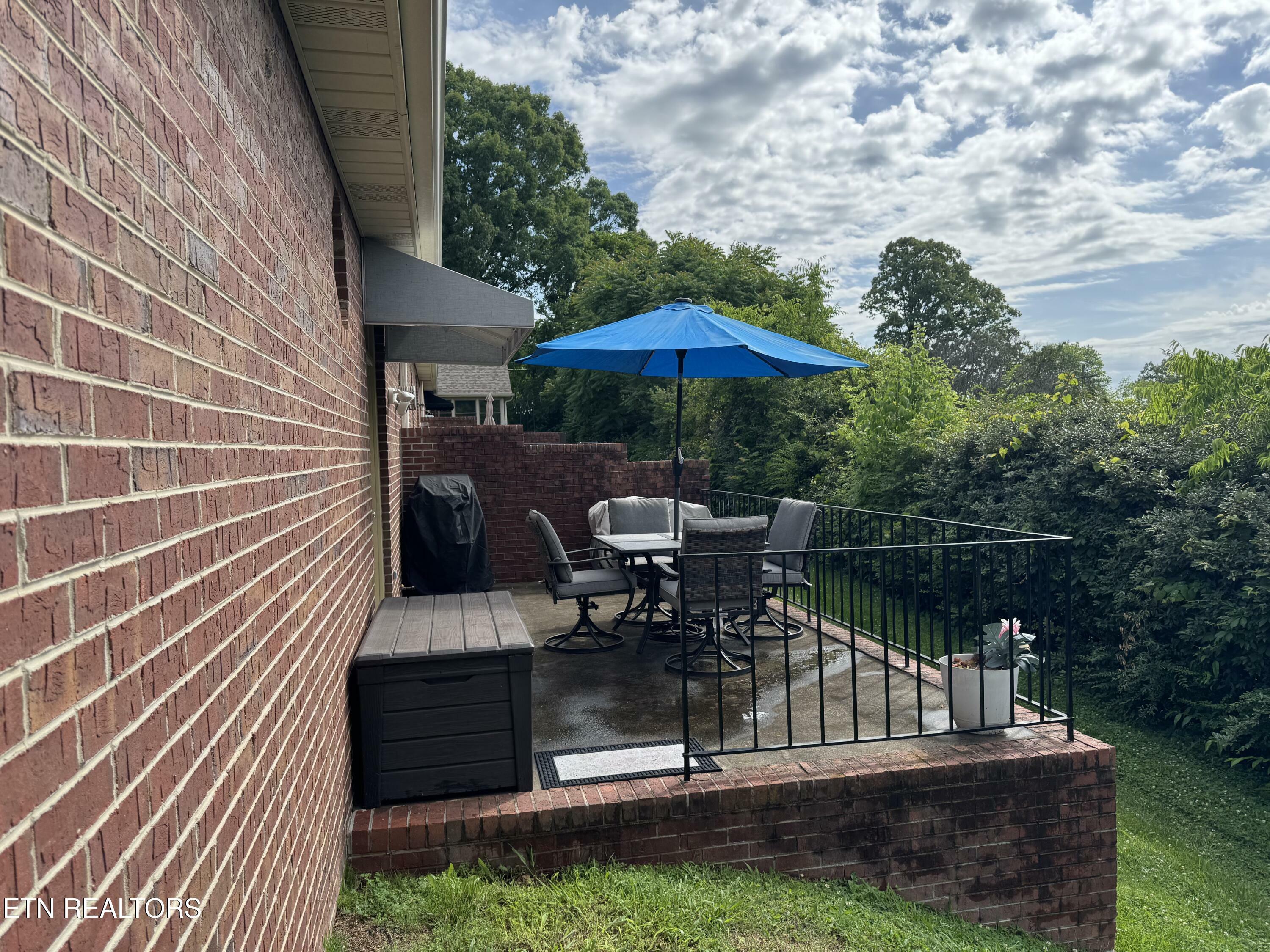 Property Photo: 740 Sterchi Park Way F7 TN 37912