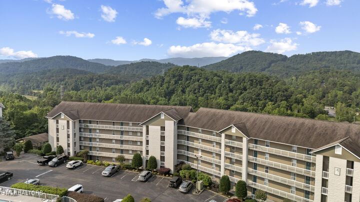 Property Photo: 205 Ogle Dr 614 TN 37863