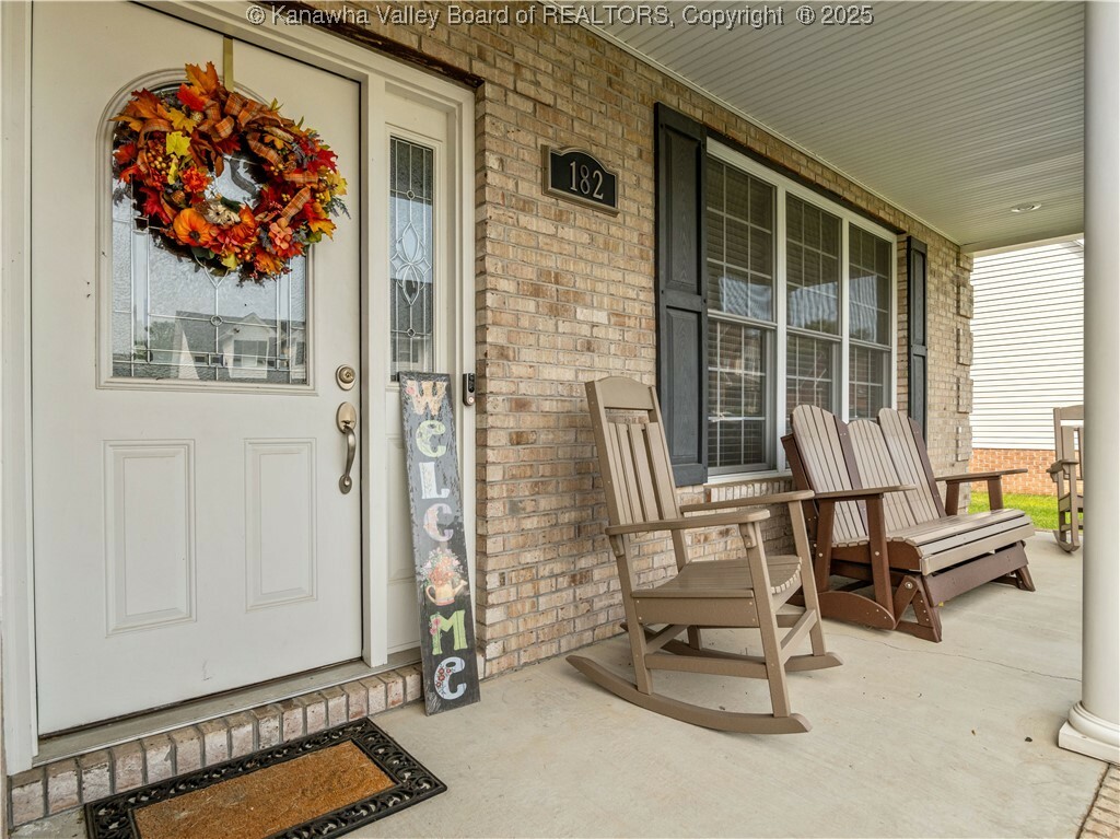 Property Photo: 182 Glen Oaks Court WV 25526