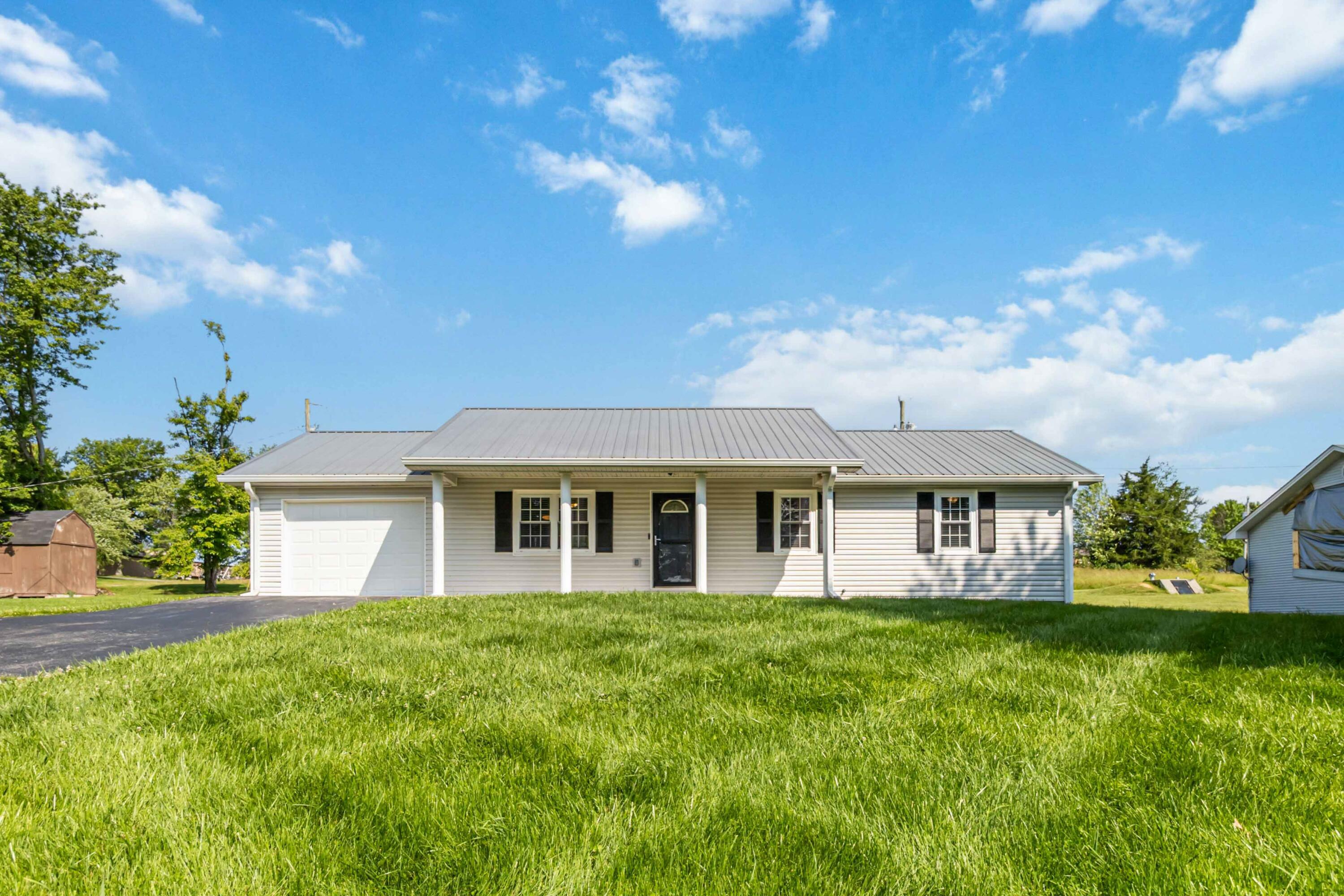 Property Photo: 244 Shamrock Street KY 42642