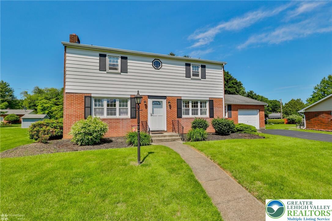 Property Photo:  3549 Chippendale Circle  PA 18017 