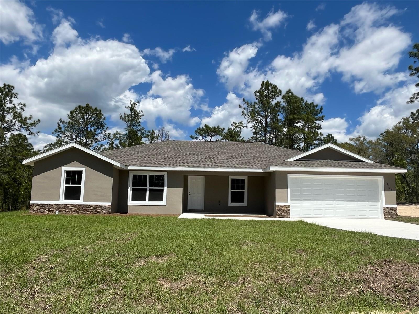 Property Photo: 12505 SW 73rd Street FL 34481