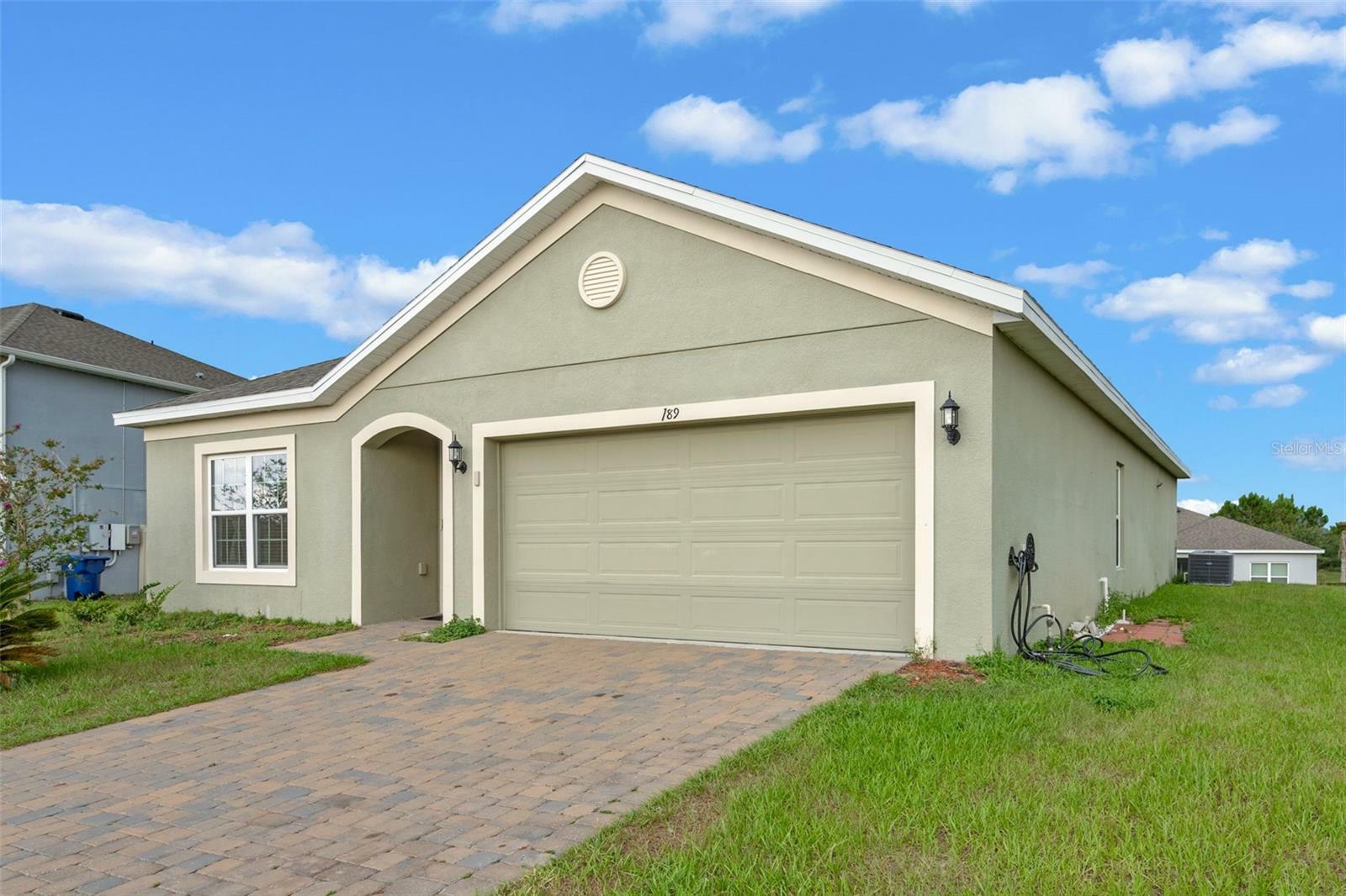 Property Photo: 189 Luxmore Road FL 34736