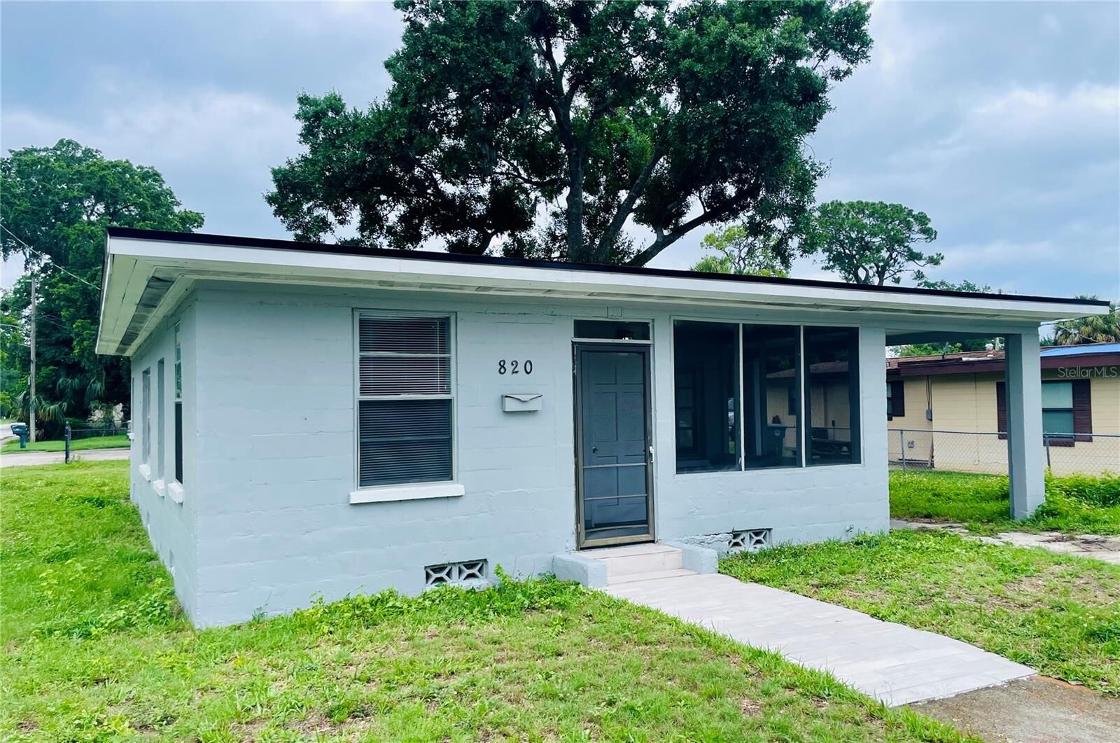 Property Photo: 820 Maley Street FL 32114