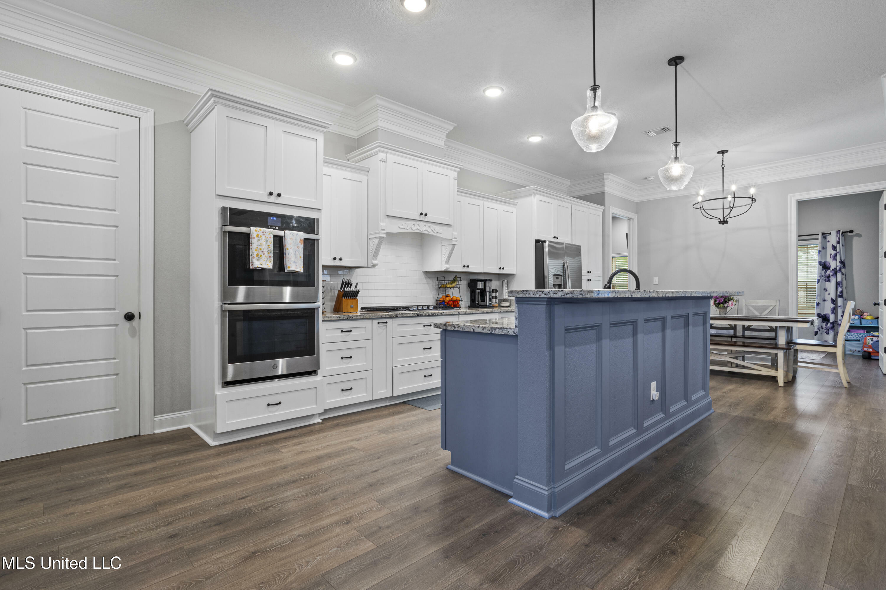 Property Photo: 2987 Rue Acadian Gardens MS 39532