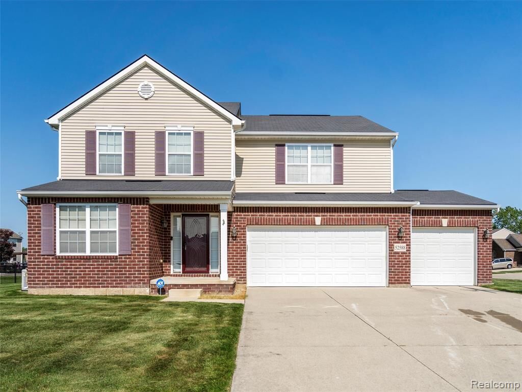 Property Photo:  52588 Stafford Drive  MI 48042 3816 