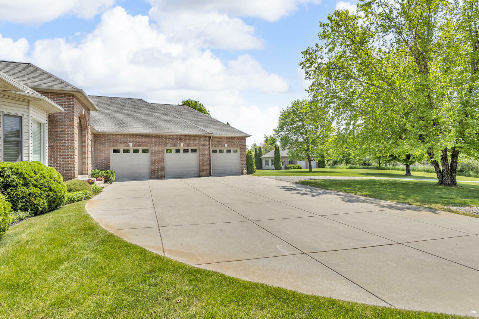 Property Photo: 10575 Darrel Drive MI 49241