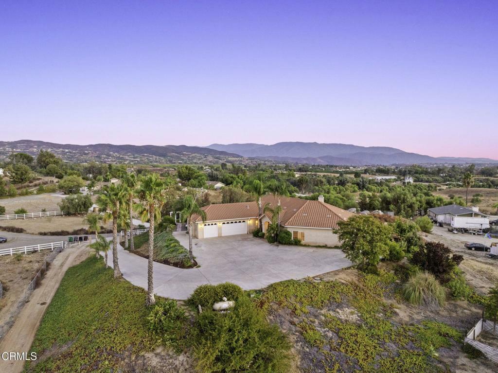 Property Photo:  36725 Calle Bartizon  CA 92592 
