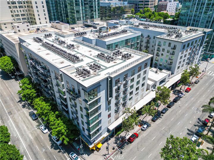 645 W 9th Street 703  Los Angeles CA 90015 photo