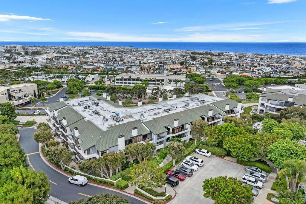 Property Photo: 270 Cagney Ln 315 CA 92663