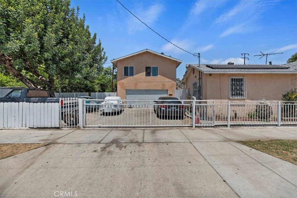 Property Photo: 1218 S Sultana Avenue A CA 91761