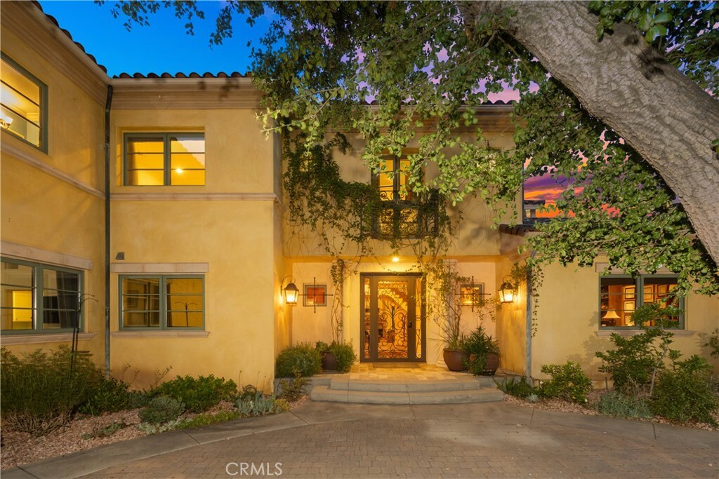 Property Photo: 4204 Woodleigh Lane CA 91011